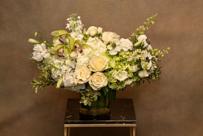 TIMELESS GARDEN Greens and whites - Los Angeles Florist