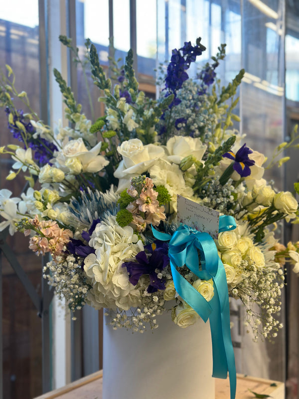 Designers Choice Royal White - Los Angeles Florist