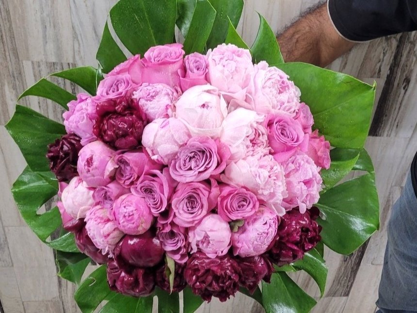 Radiance Romance Bouquet - Los Angeles Florist