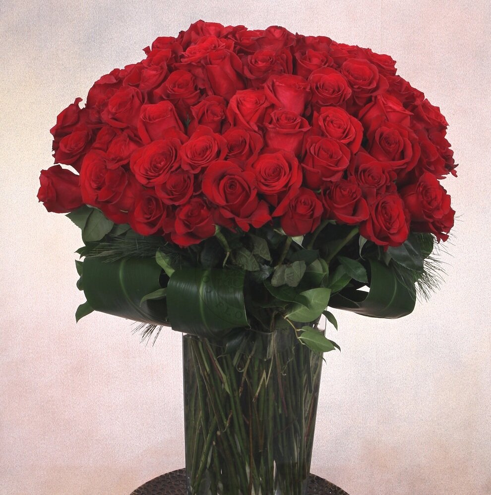 100 Shades of Red - Los Angeles Florist